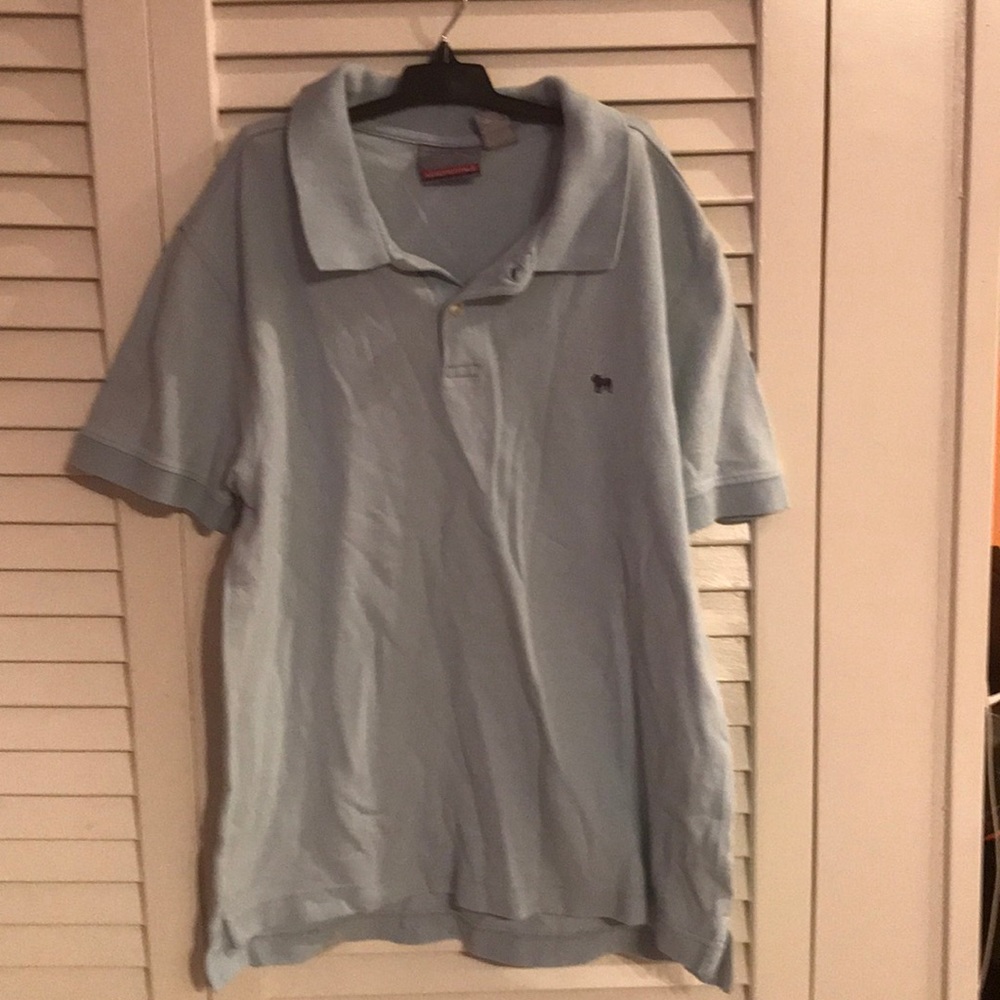 Men’s polo style shirt